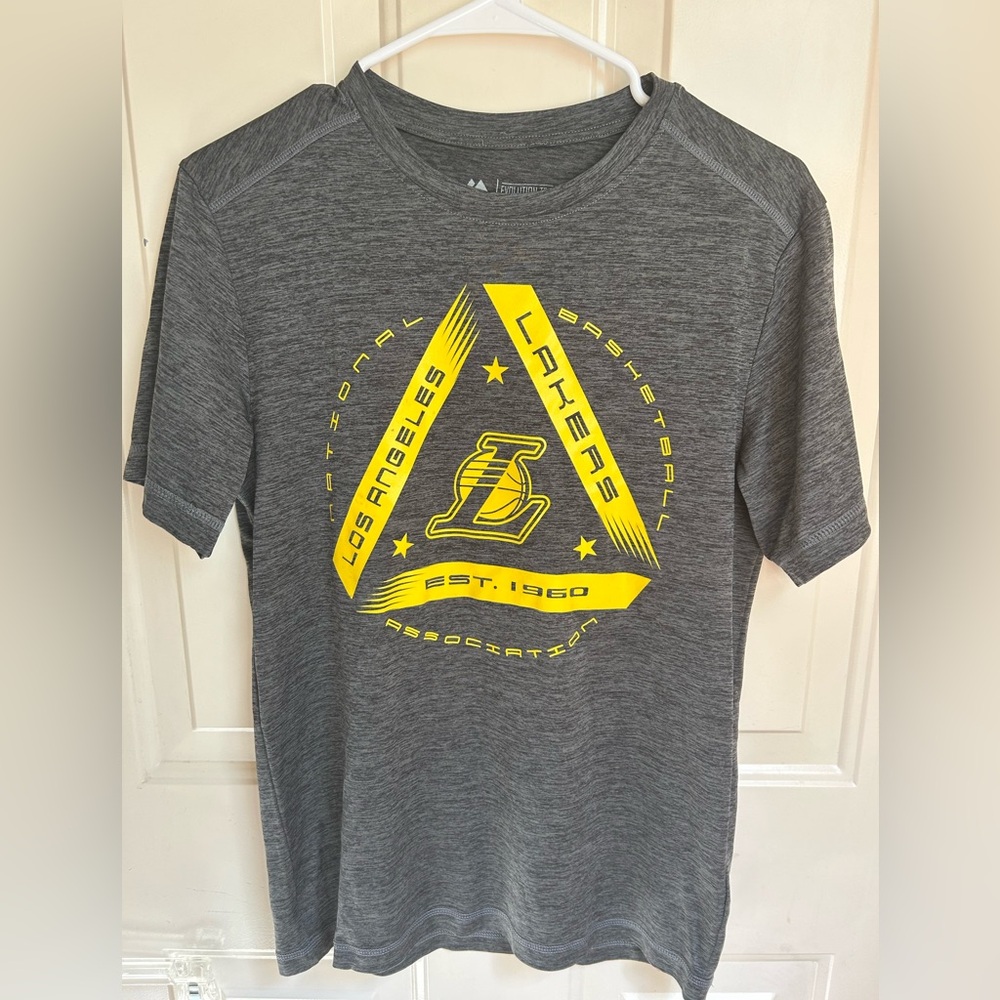 Majestic Evolution Cool Base LA Lakers Basketball Tee. small.
